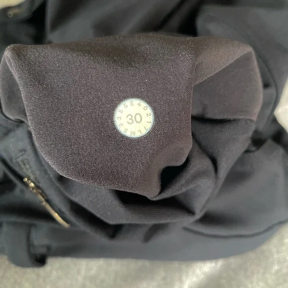 Lululemon ABC Pants - Picture 4 of 4